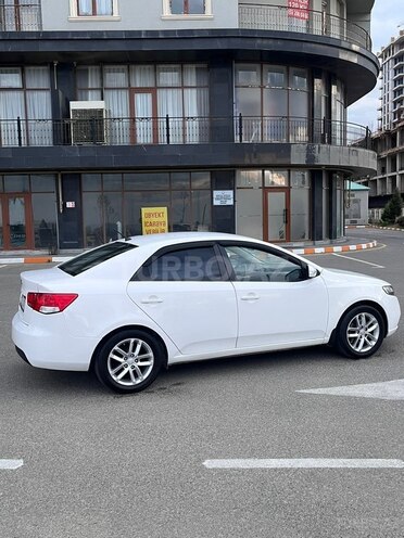 Kia Cerato-7
