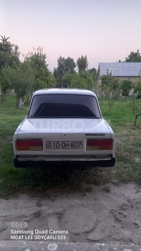 LADA (VAZ) 2107-2