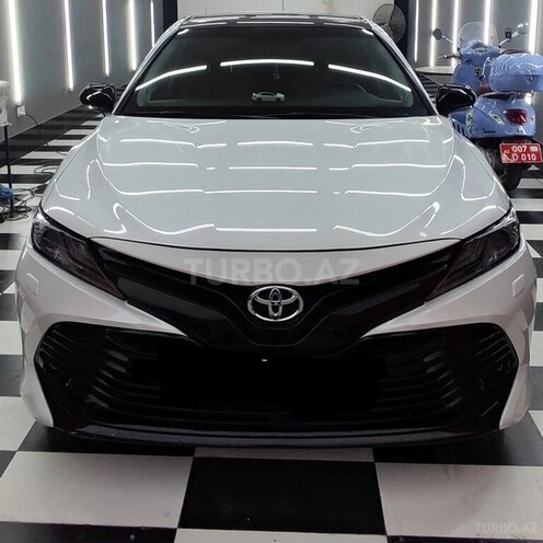 Toyota Camry-1