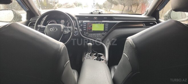 Toyota Camry-10