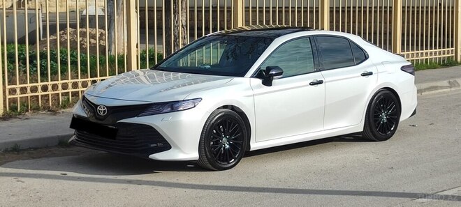 Toyota Camry-6