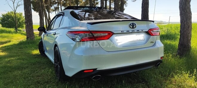 Toyota Camry-8