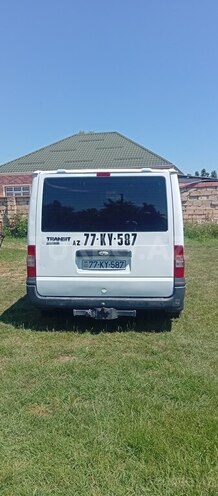 Ford Transit-4