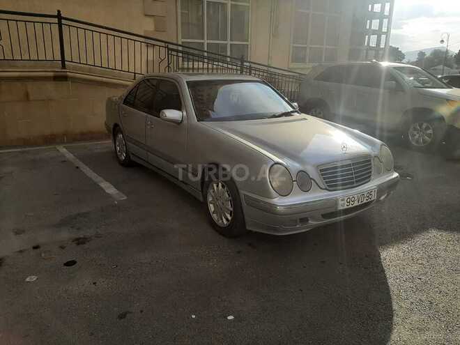 Mercedes E 200-3