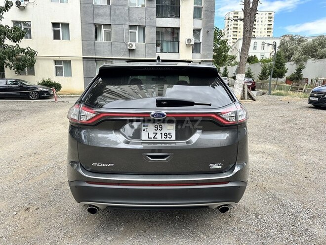 Ford Edge-19