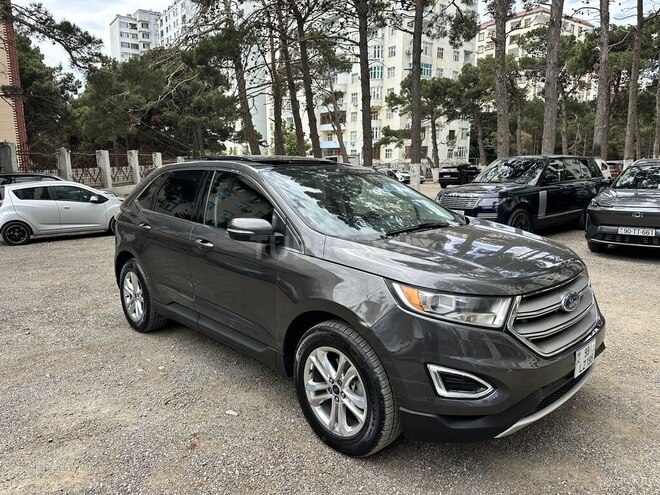 Ford Edge-13