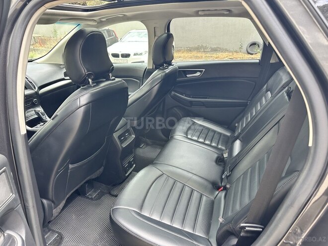Ford Edge-8