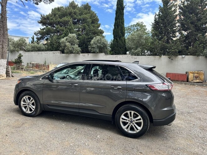 Ford Edge-17
