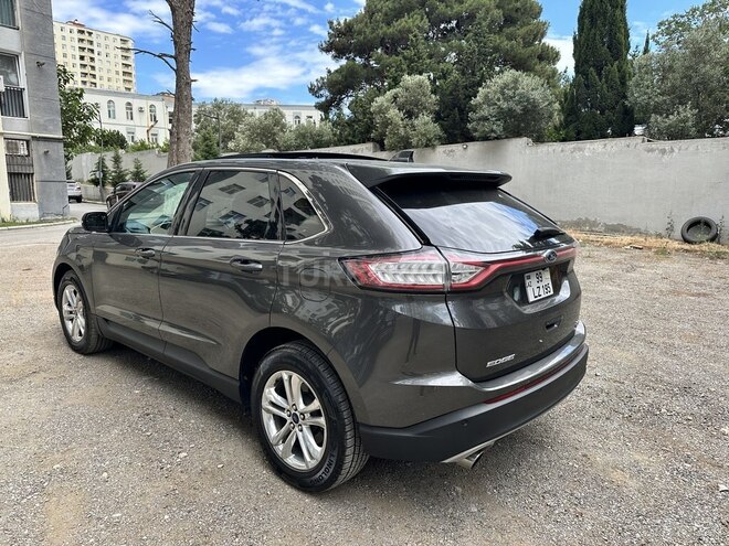 Ford Edge-18