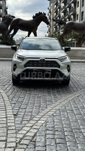 Toyota RAV4-1
