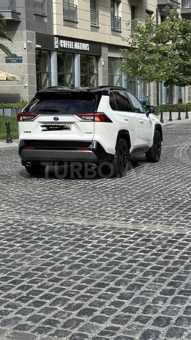 Toyota RAV4-7