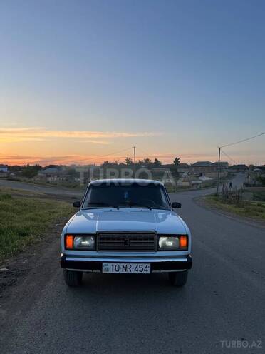 LADA (VAZ) 2107-1