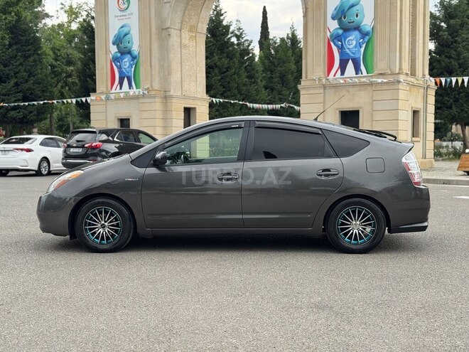 Toyota Prius-6