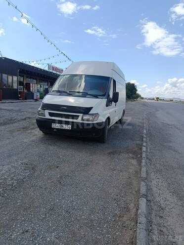 Ford Transit-1