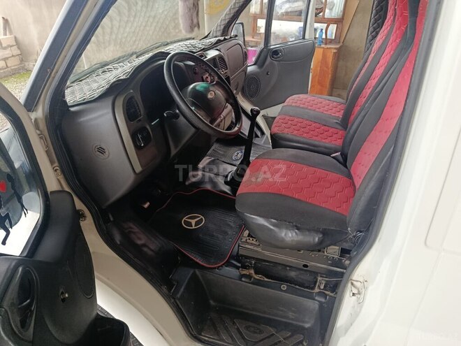 Ford Transit-6