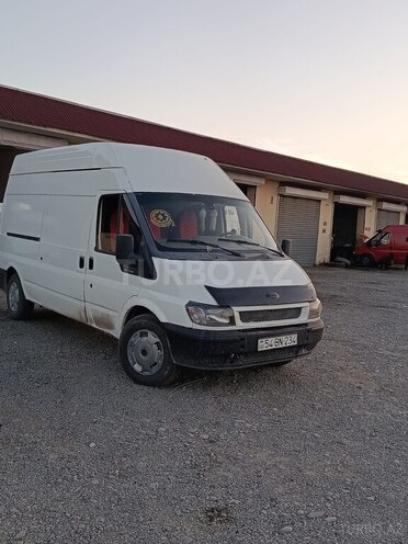 Ford Transit-4