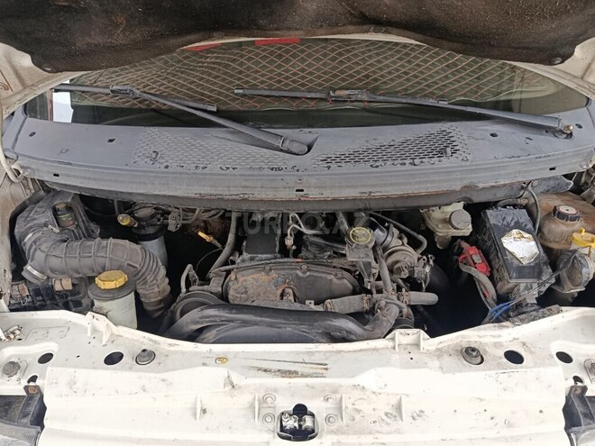 Ford Transit-5