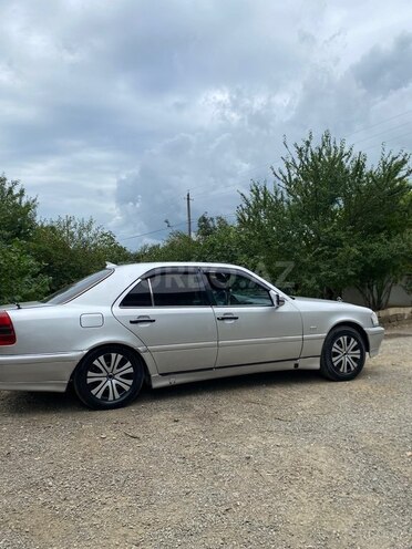 Mercedes C 250-4