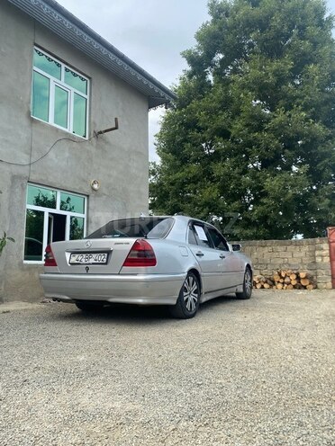 Mercedes C 250-6