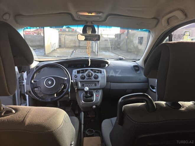 Renault Grand Scenic-2
