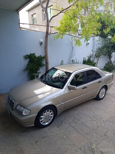 Mercedes C 220-7
