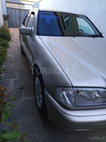 Mercedes C 220-8