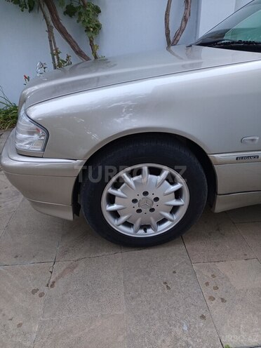 Mercedes C 220-19