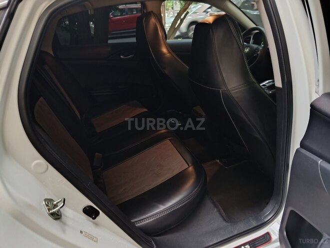 Honda Insight-7