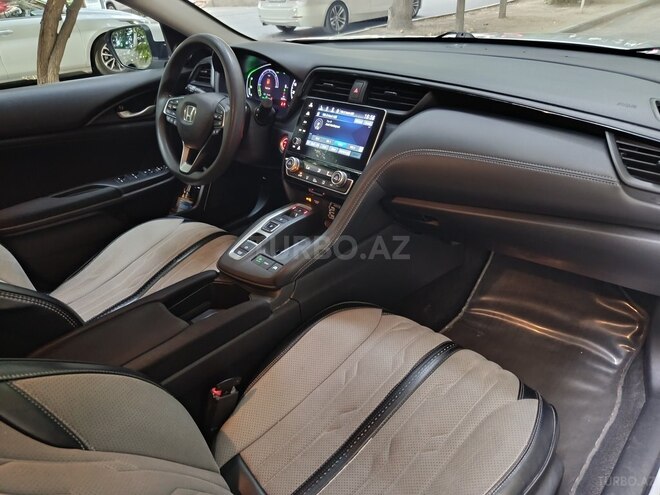 Honda Insight-6