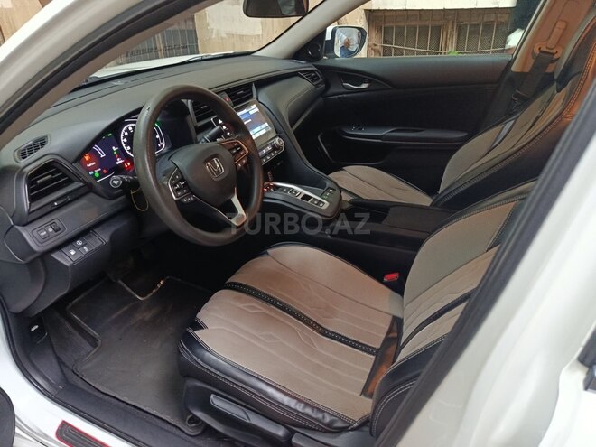 Honda Insight-8