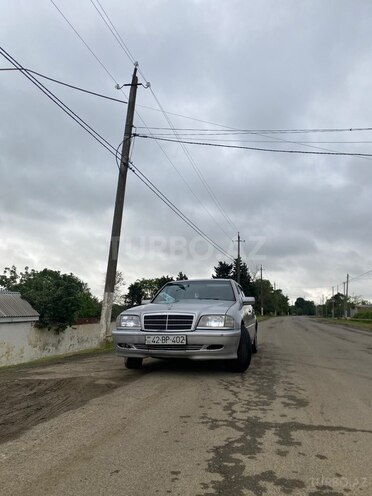 Mercedes C 250-12