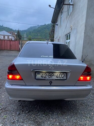 Mercedes C 250-8