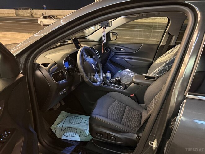 Chevrolet Equinox-8