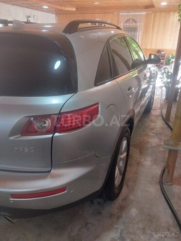 Infiniti FX35-6