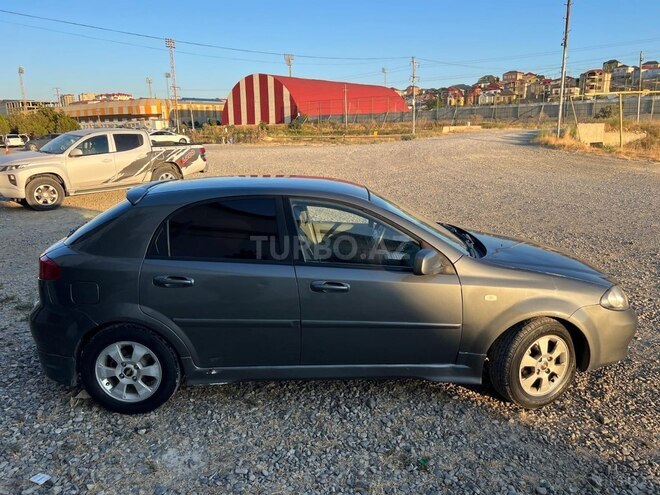 Chevrolet Lacetti-6