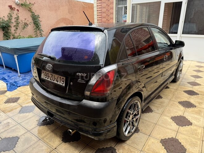Kia Rio-13