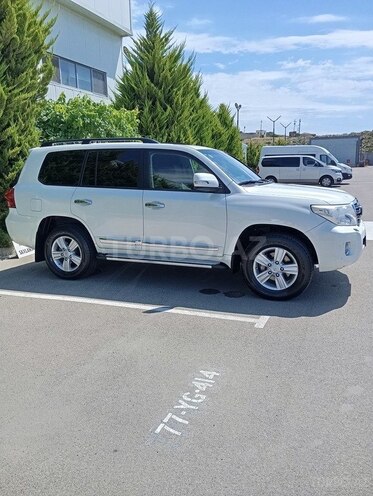 Toyota Land Cruiser-4