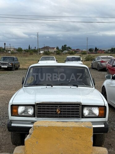 LADA (VAZ) 2107-1