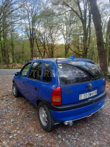 Opel Corsa-3