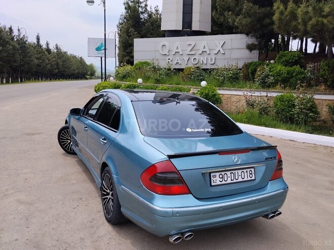Mercedes E 320-5