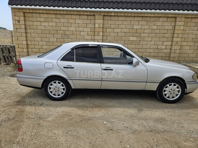 Mercedes C 200-3