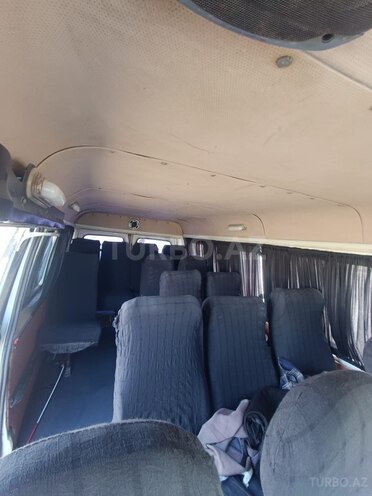 Ford Transit-12