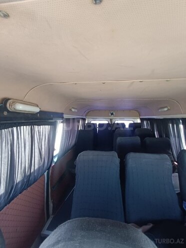 Ford Transit-9