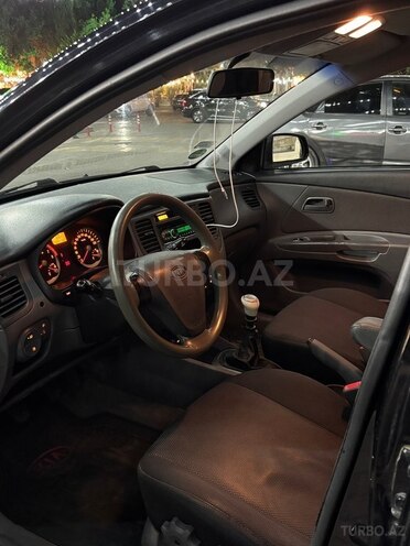 Kia Rio-13
