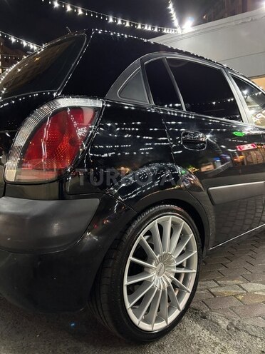Kia Rio-11
