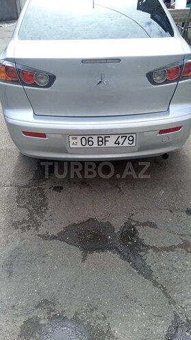 Mitsubishi Lancer-2