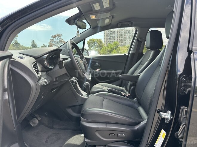 Chevrolet Trax-13