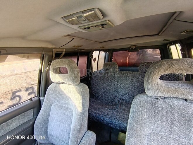 Mitsubishi Pajero-5