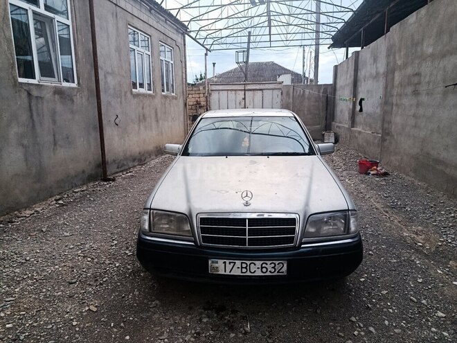 Mercedes C 280-1
