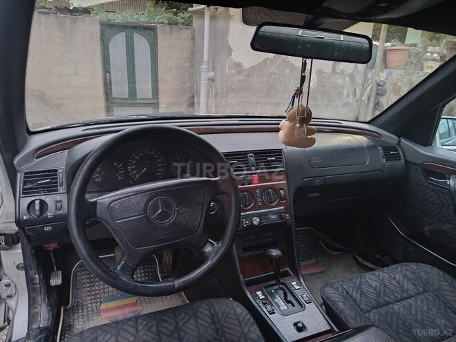 Mercedes C 280-6